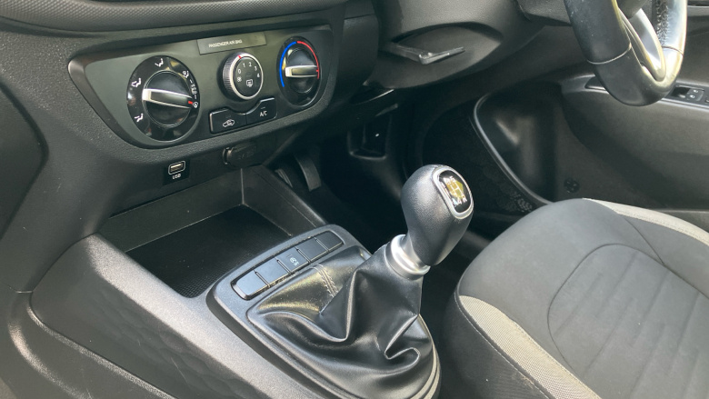 Hyundai i10 1.0 MPi SE Connect 5dr Petrol Hatchback